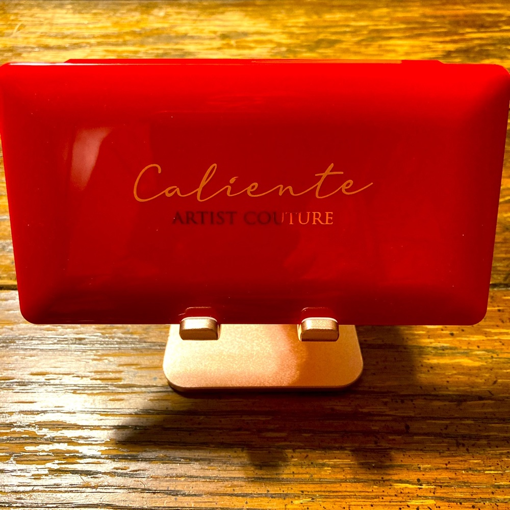 Caliente Palette